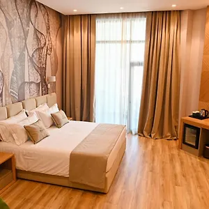White Hill Hotel, & Conferences **** Durrës